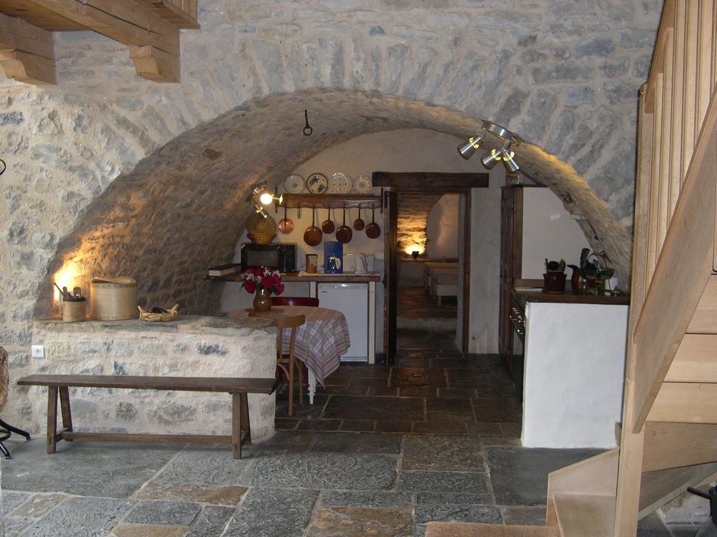 La Bergerie Bed & Breakfast Sainte-Eulalie-de-Cernon ภายนอก รูปภาพ